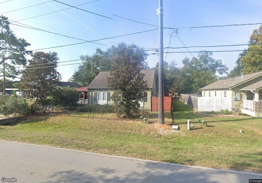 506 S Cherry St, Tomball, TX 77375 - photo 1