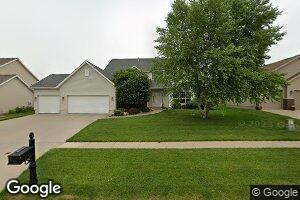 7506 Sandhurst Dr NW, Cedar Rapids, IA 52405