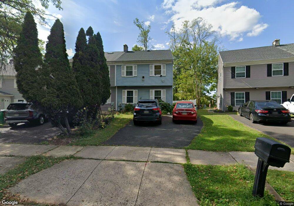 256 Cricklewood Cir, Lansdale, PA 19446 - photo 1