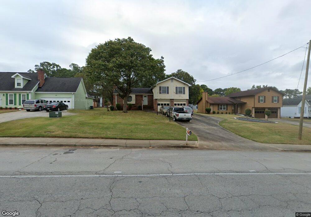 2052 Wellborn Rd, Lithonia, GA 30058 - photo 1