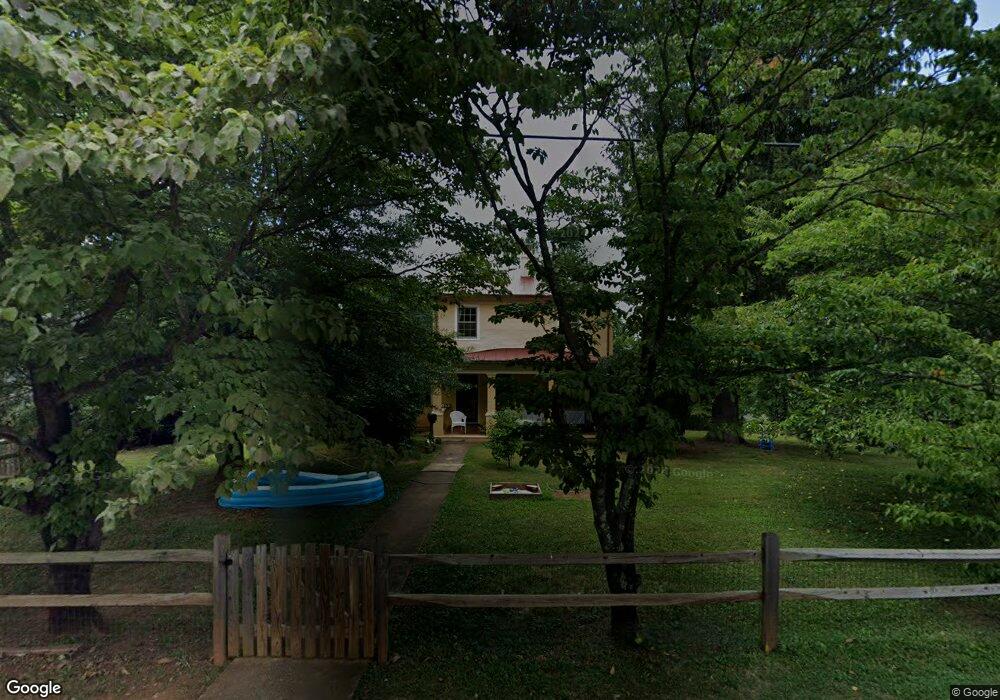 1043 Locust Ave, Charlottesville, VA 22901 - photo 1