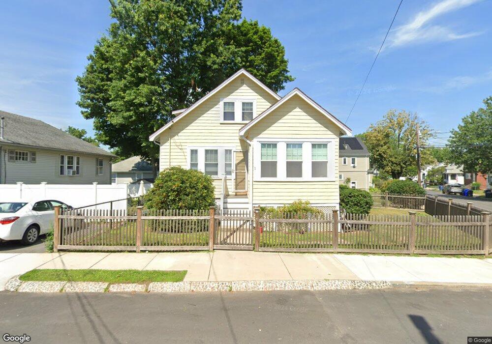 1 Glenellen Rd, West Roxbury, MA 02132 - photo 1