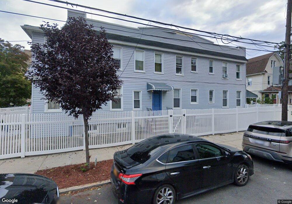 11202 91st Ave, Richmond Hill, NY 11418 - photo 1