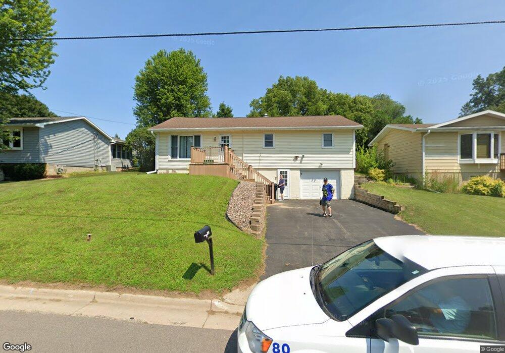 903 Spruce Dr, La Crescent, MN 55947 - photo 1