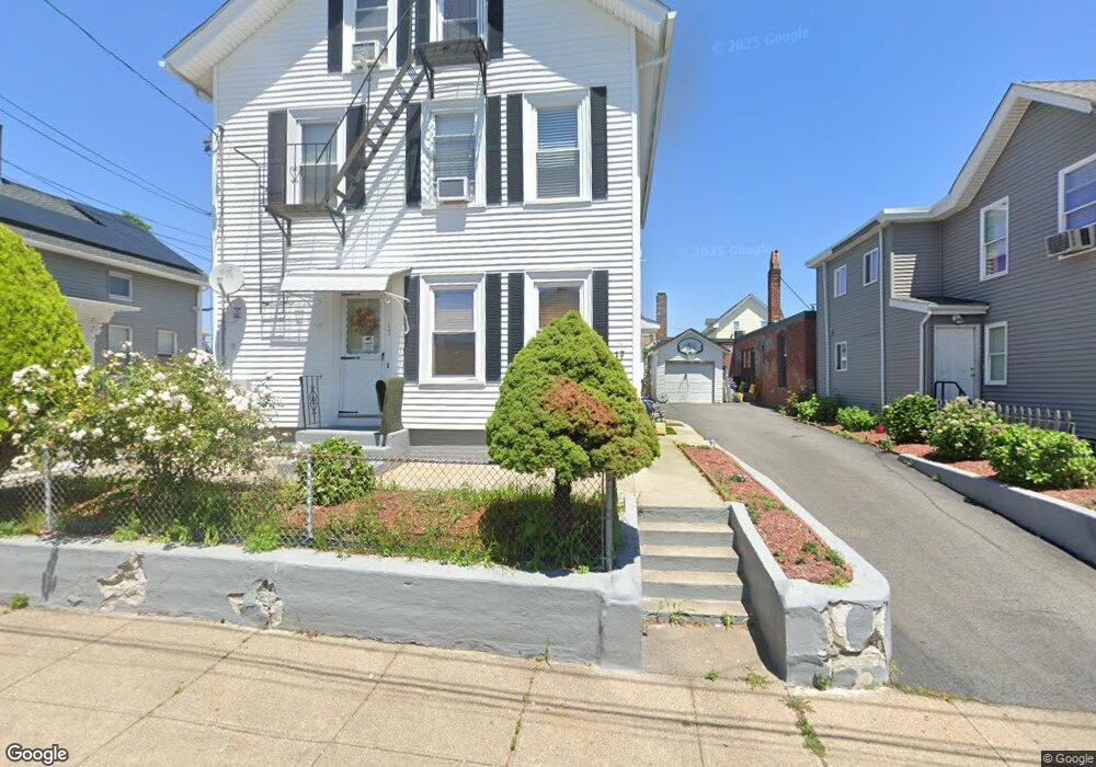 17 Webb St, Pawtucket, RI 02860 - photo 1