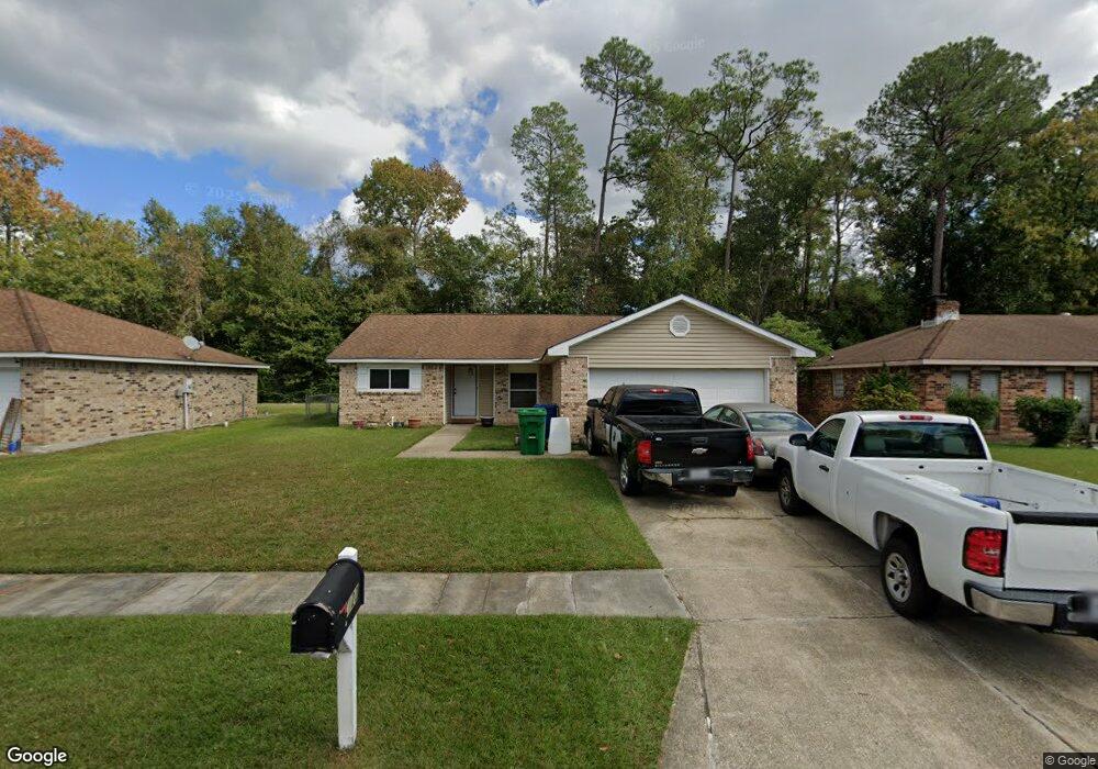 122 E Queens Dr, Slidell, LA 70458 - photo 1