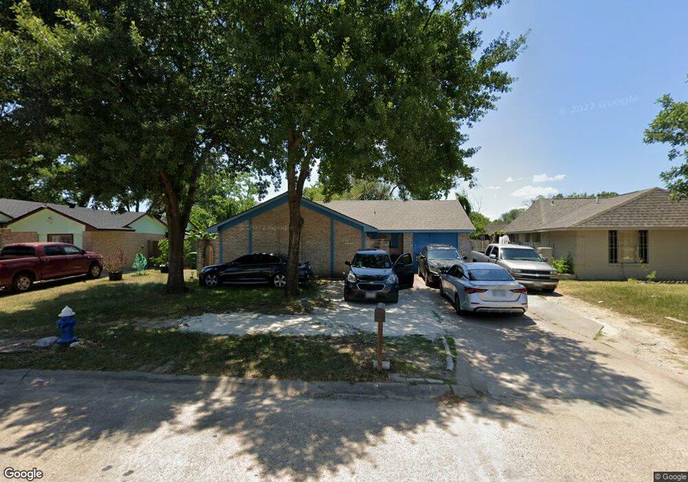 1423 Rainy River Dr, Houston, TX 77088 - photo 1