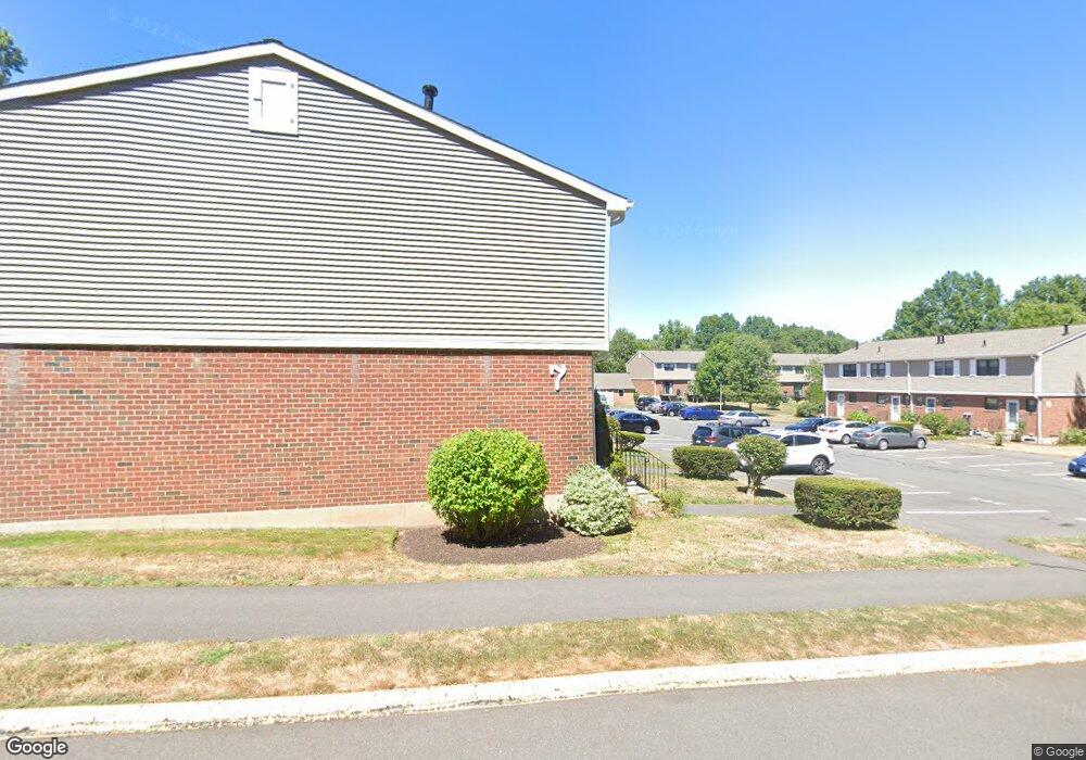 341 Hampton Ct unit 341, Newington, CT 06111 - photo 1