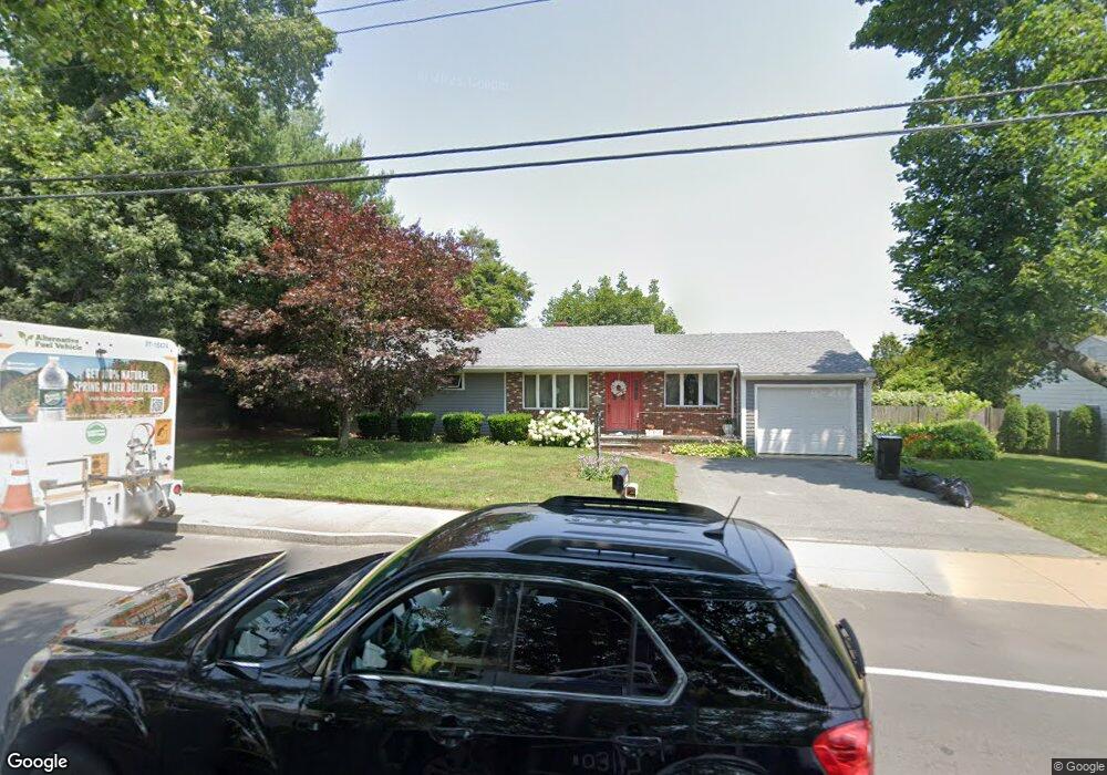 256 Slocum Rd, North Dartmouth, MA 02747 - photo 1