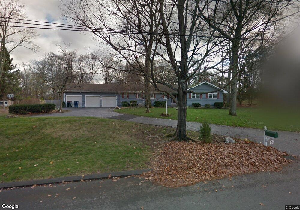 19 Saybrook Rd, Trumbull, CT 06611 - photo 1