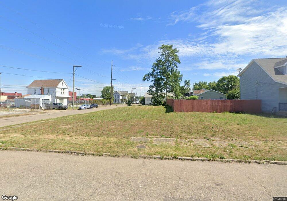 703 3rd St NE, Canton, OH 44704 - photo 1