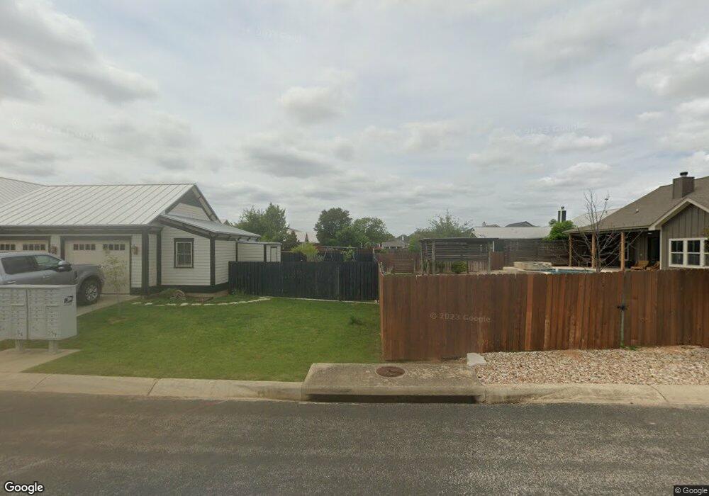 902 Cypress Ln unit 46, Fredericksburg, TX 78624 - photo 1