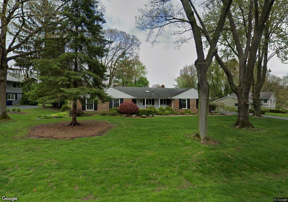 999 Top View Rd, Bloomfield Hills, MI 48304 - photo 1