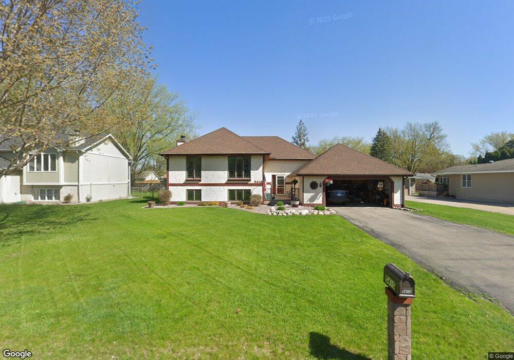 5410 Clayton Dr, Maple Plain, MN 55359 - photo 1