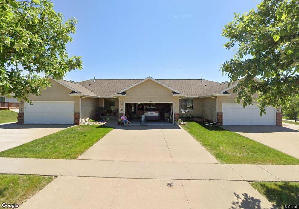 3421 Banar Dr SW, Cedar Rapids, IA 52404 - photo 1