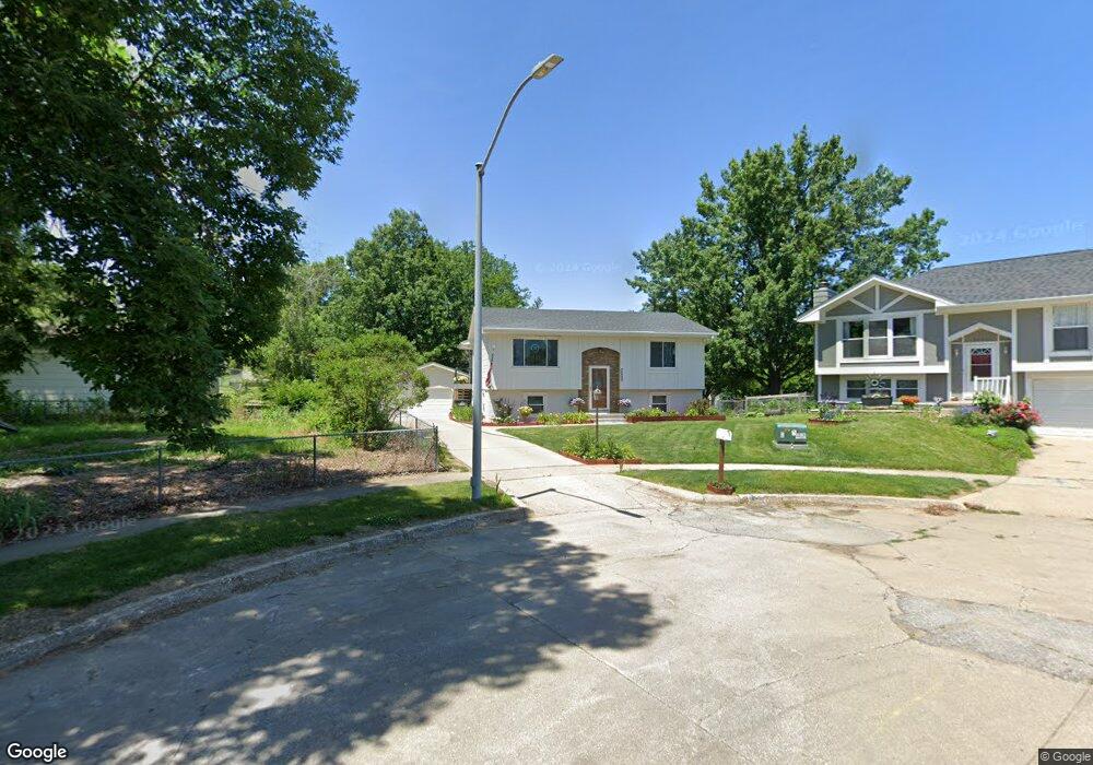 3220 Cedar Ct, Des Moines, IA 50320 - photo 1