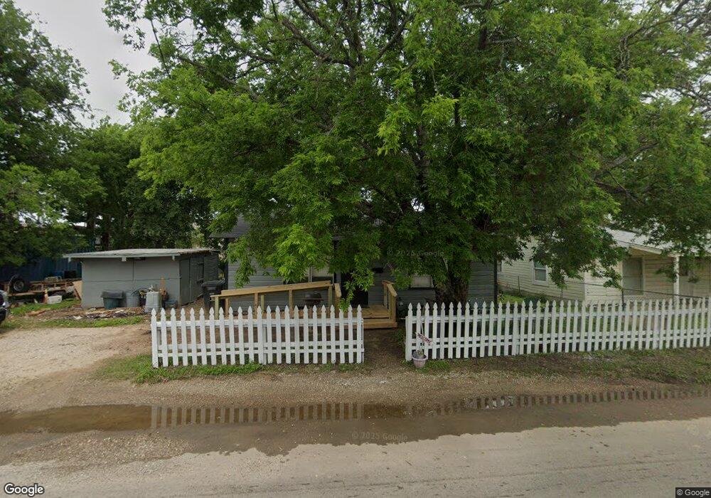 446 N Wilhite St unit A, Cleburne, TX 76031 - photo 1