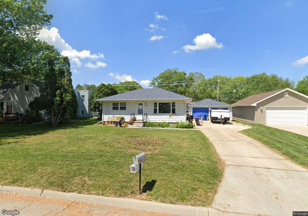 3413 Carlton Dr, Cedar Falls, IA 50613 - photo 1