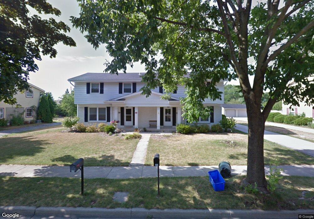 2120 Ruben Dr, Waukesha, WI 53186 - photo 1