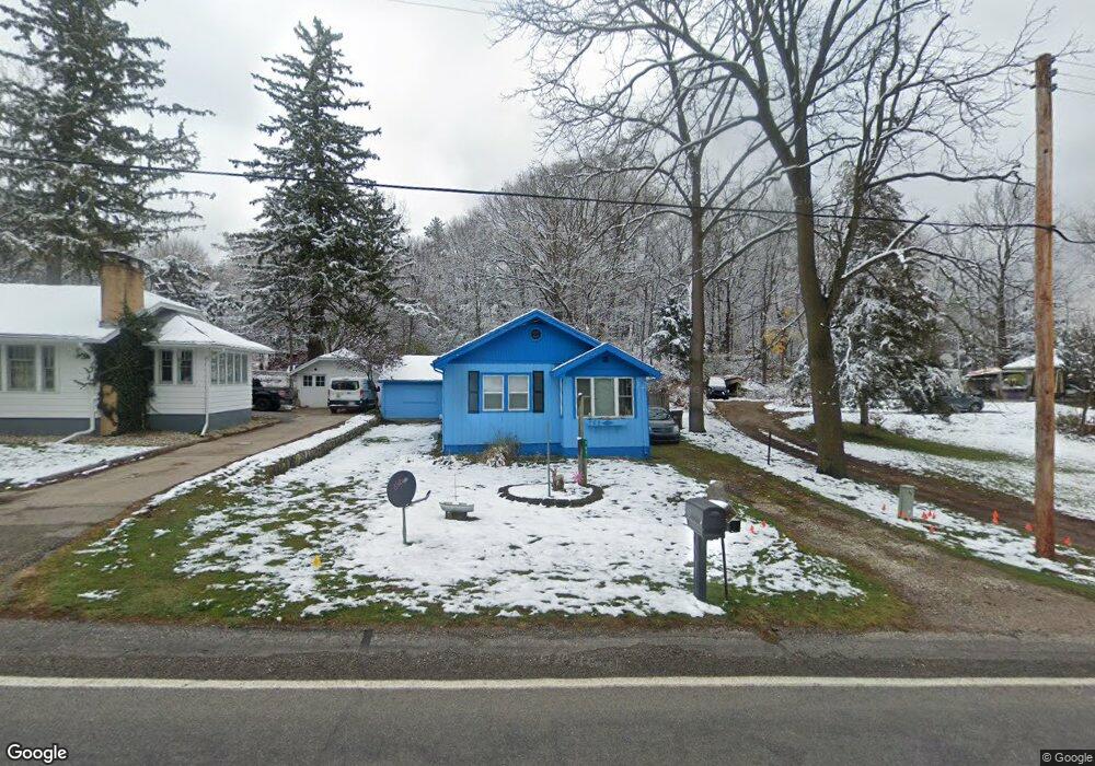 772 N Jefferson St, Ionia, MI 48846 - photo 1