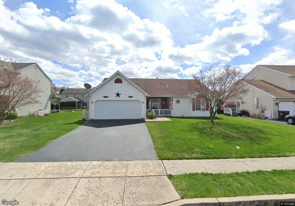 4560 Green Tree Rd, Reading, PA 19606 - photo 1