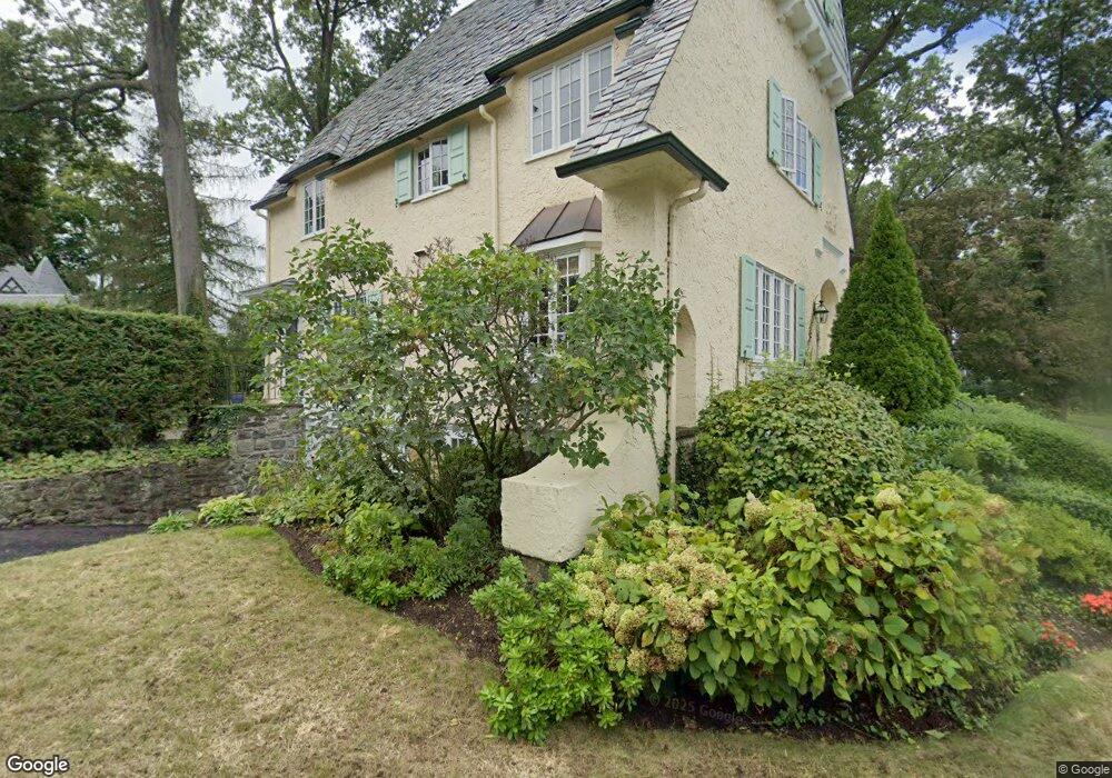 11 Beechmont Ave, Bronxville, NY 10708 - photo 1