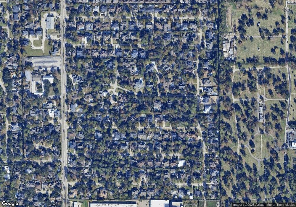 7709 Bellewood Dr, Houston, TX 77055 - photo 1