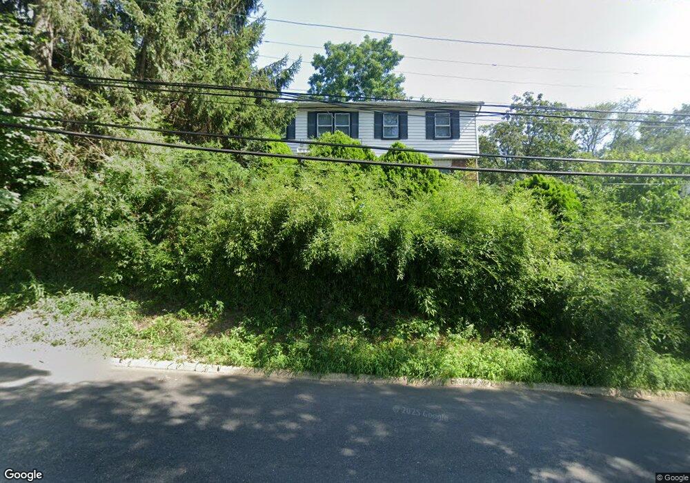 222 Bayview Ave, Manhasset, NY 11030 - photo 1