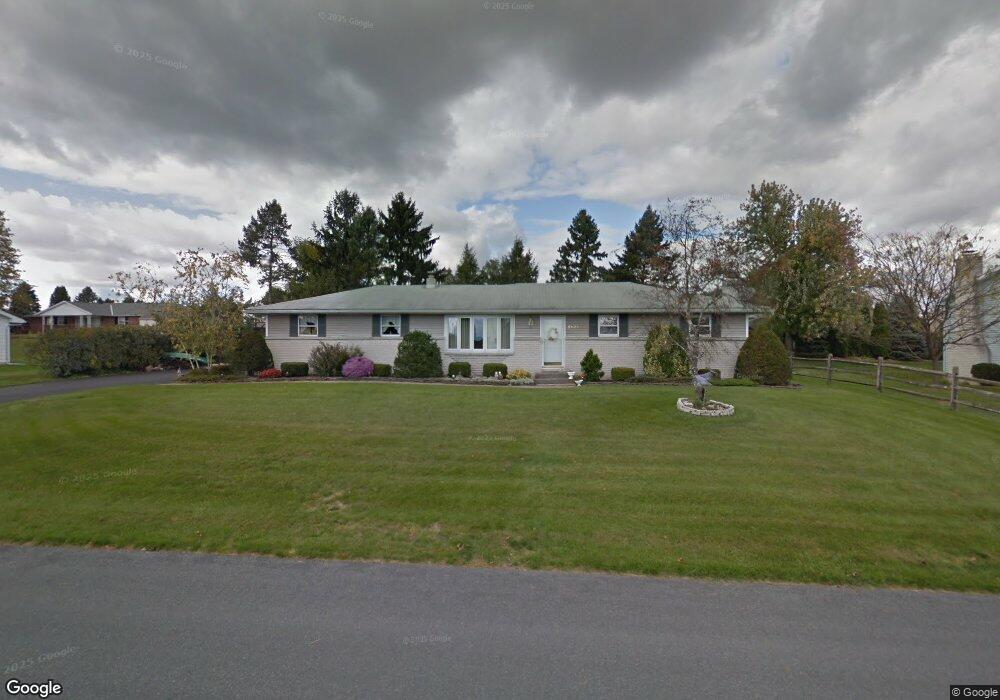 2827 Hillcrest Dr W, Coplay, PA 18037 - photo 1