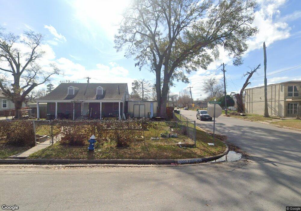 7002 Fairway Dr, Houston, TX 77087 - photo 1