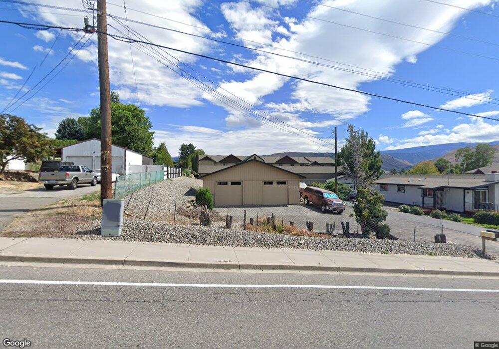 210 11th St NE, East Wenatchee, WA 98802 - photo 1