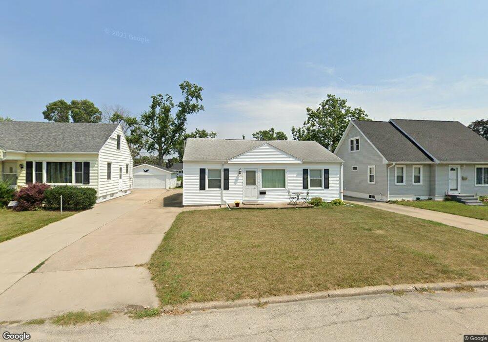 321 19th St NW, Cedar Rapids, IA 52405 - photo 1
