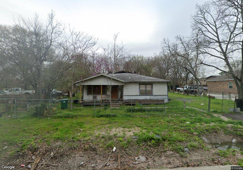 413 Soren Ln, Houston, TX 77076 - photo 1