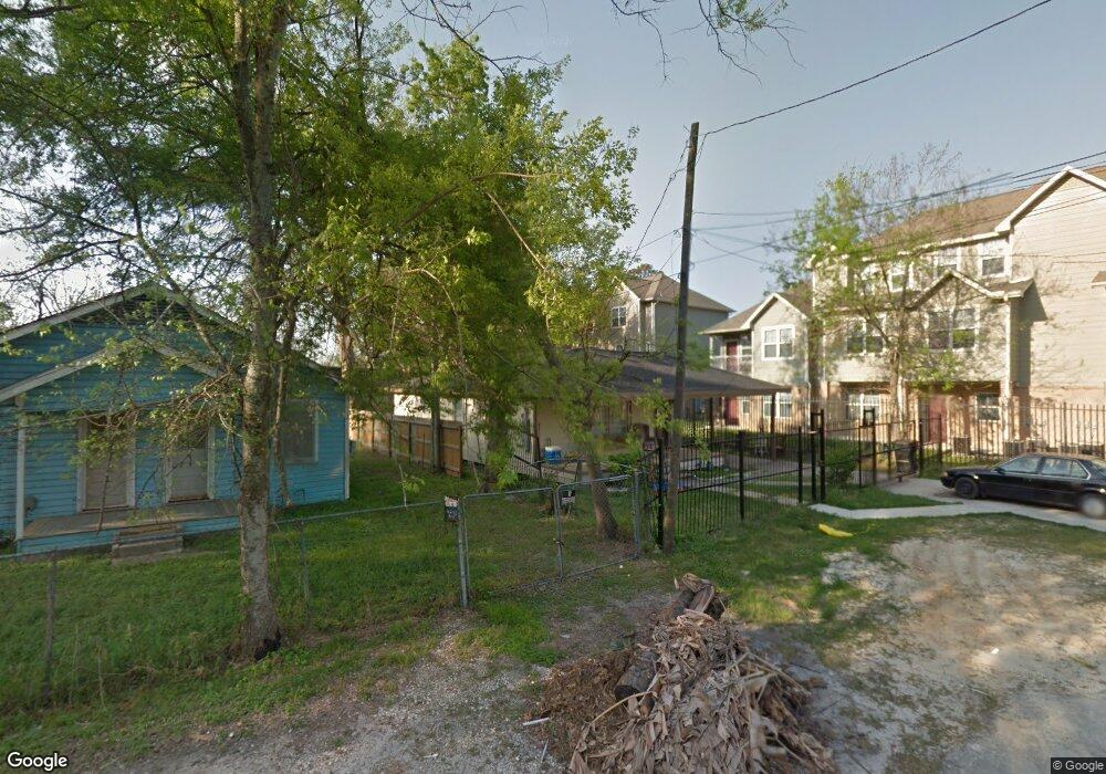 622 Doverside St, Houston, TX 77022 - photo 1