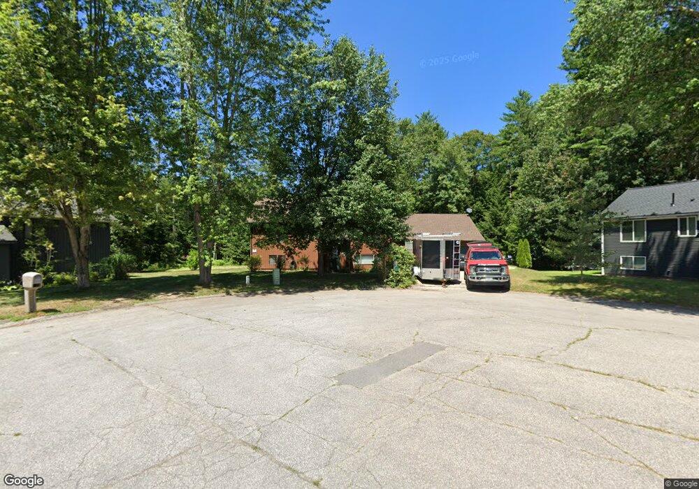 17 Friartuck Ct, MerriMacK, NH 03054 - photo 1