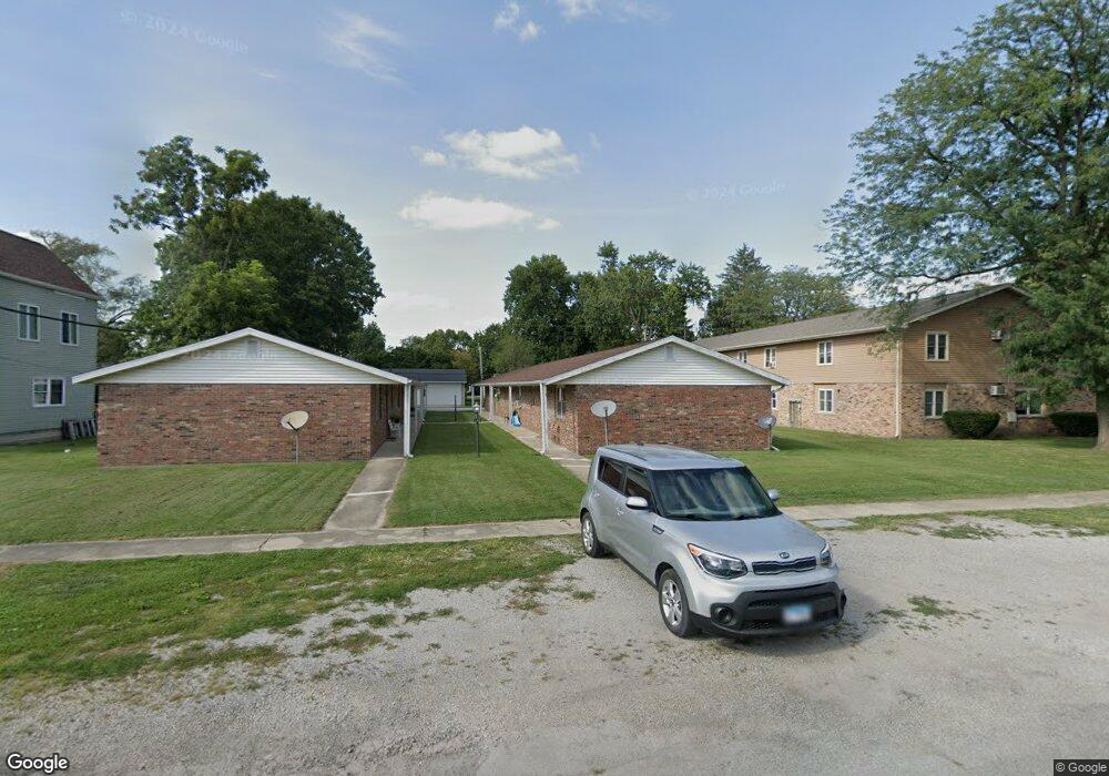 310 E Barker St, Tuscola, IL 61953 - photo 1