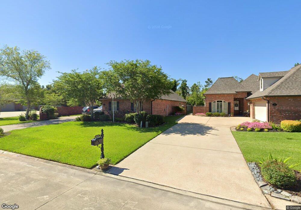 920 N Yorkshire Cir, Lake Charles, LA 70605 - photo 1