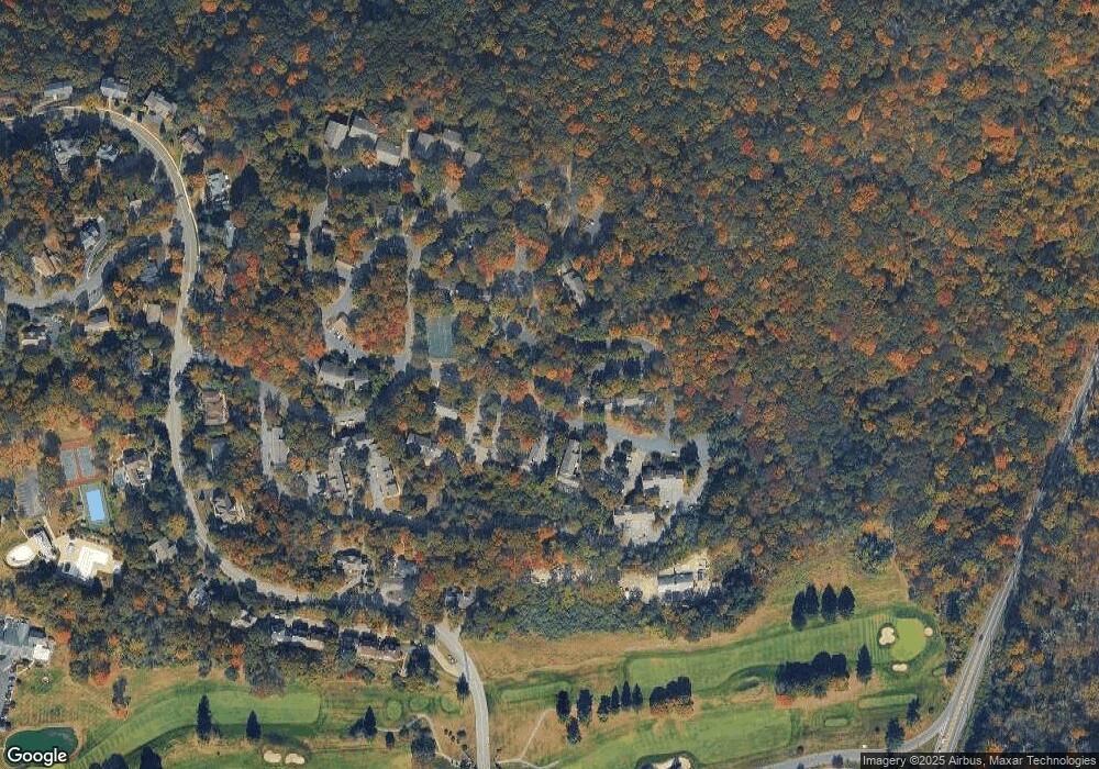 136 Osprey unit 1, Hackettstown, NJ 07840 - photo 1