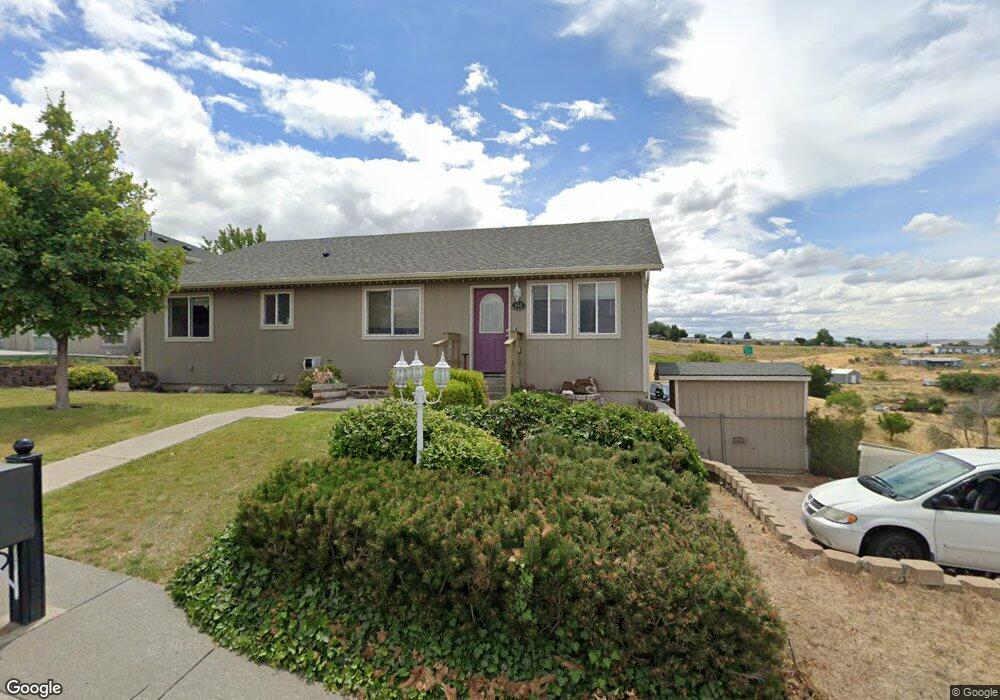 953 S Main St, Pendleton, OR 97801 - photo 1