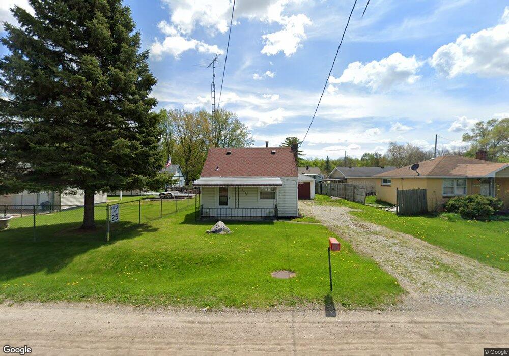 4081 Taft Rd, Flint, MI 48532 - photo 1