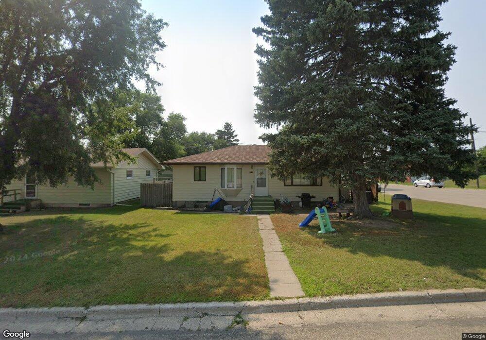 1102 13th Ave SE, Jamestown, ND 58401 - photo 1