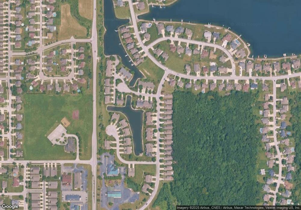 8129 Tuckaway Ct, Crown Point, IN 46307 - photo 1