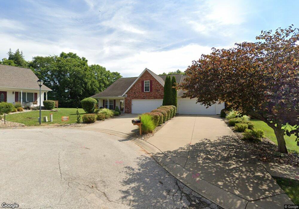 1146 W Sugarberry Ct, Bloomington, IN 47404 - photo 1