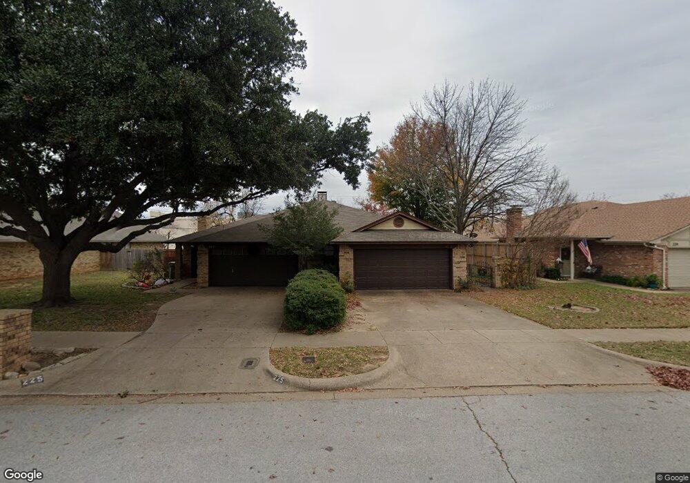 227 Mountainview Dr, Hurst, TX 76054 - photo 1