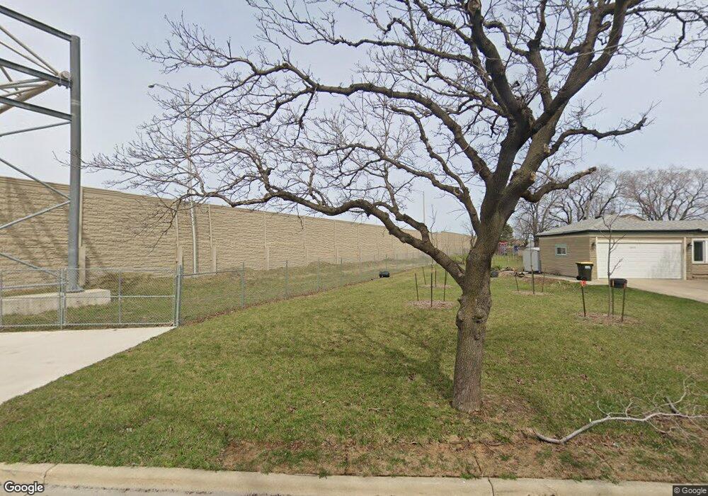 10028 Sunnyside Ave, Schiller Park, IL 60176 - photo 1