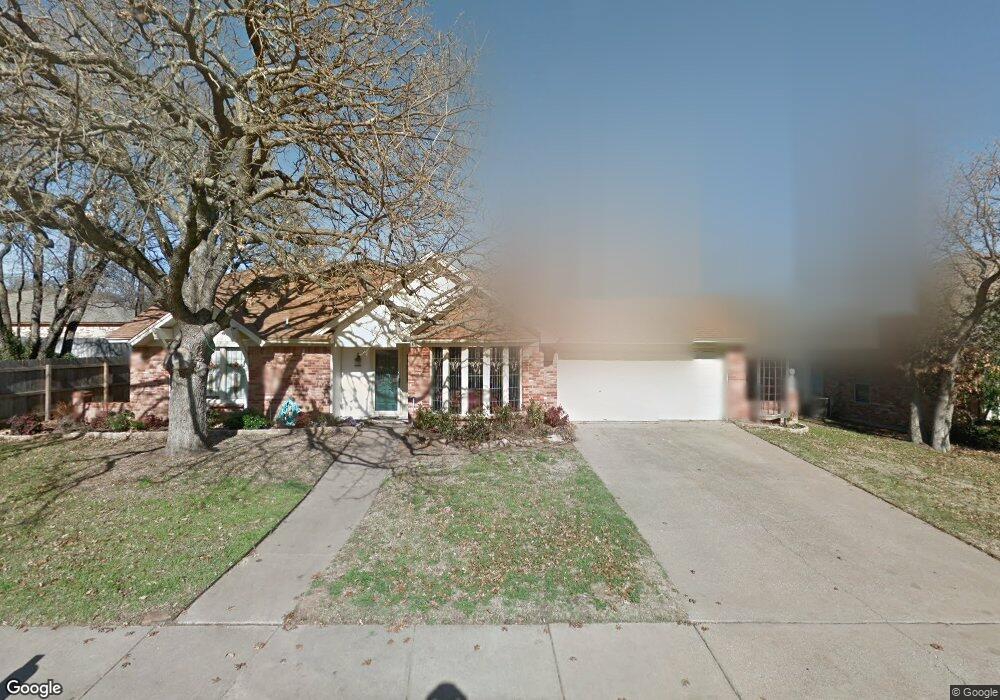 217 Carolyn Dr, Bedford, TX 76021 - photo 1