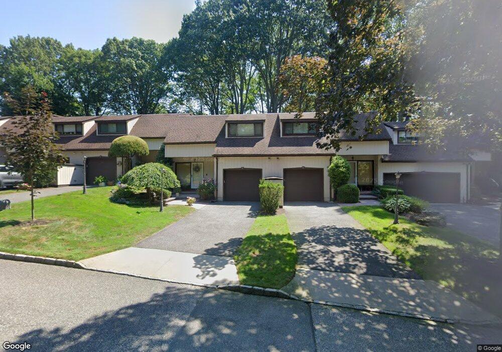 39 Cedar Ln N, Glen Head, NY 11545 - photo 1