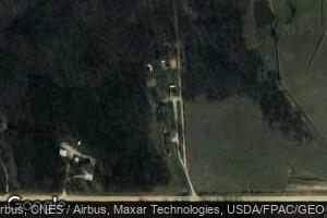 15560 226th St, Zwingle, IA 52079