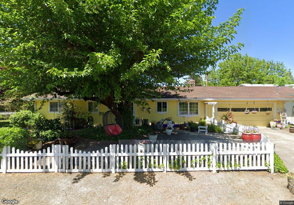 622 SE 12th St, Grants Pass, OR 97526 - photo 1