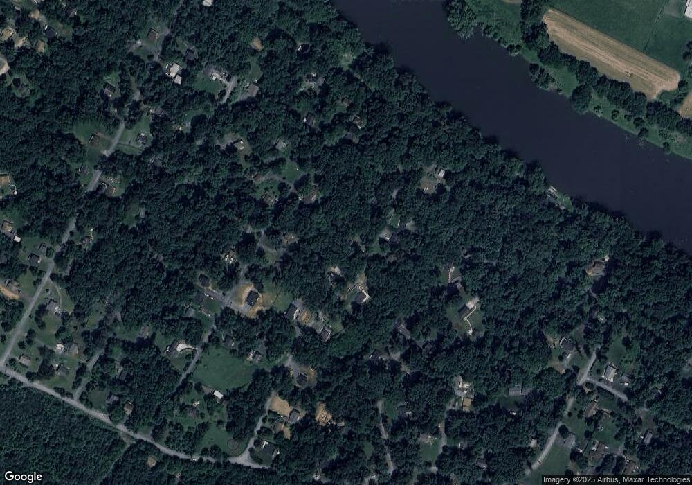 203 Juniper Dr, Front Royal, VA 22630 - photo 1